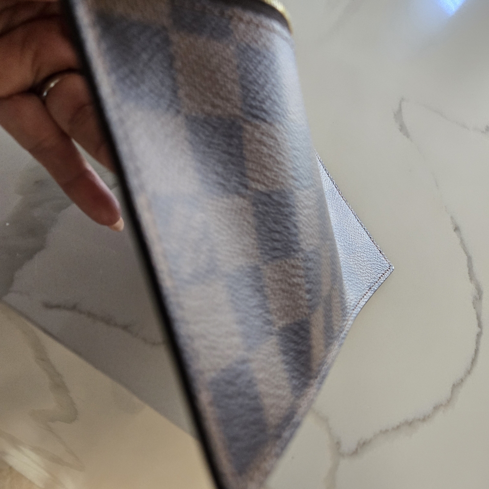 Louis Vuitton Damier Wallet or Make-Up Pouch - Picture 7 of 9
